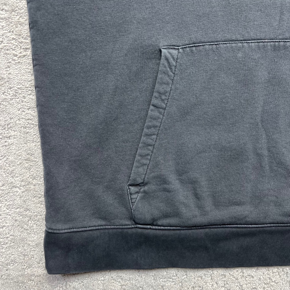 Mountain Hardwear Logo Hoodie Mens Large Black Faded Gorpcore Pullover Outdoor - Picture 9 of 16